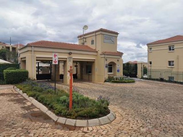 Apartment for sale in Vosloorus, Gauteng