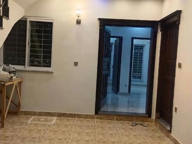 House for sale in WAPDA Town, کھمبے