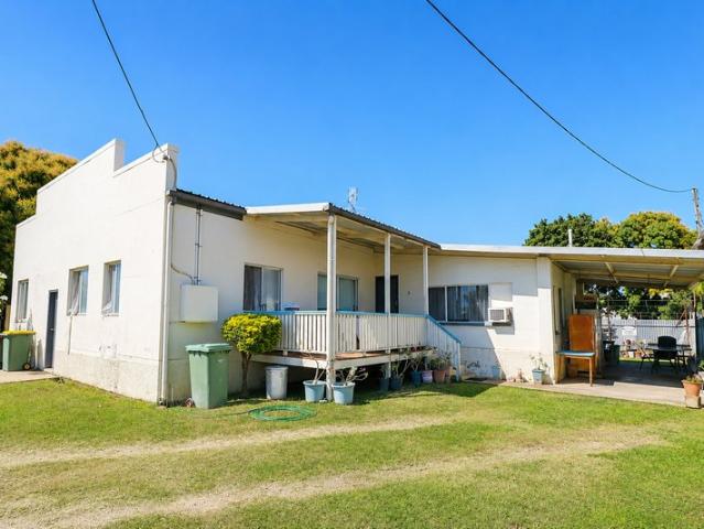 Duplex for sale in Home Hill, Queensland
