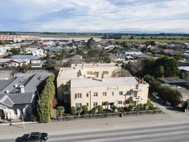 House for sale in Avenal
