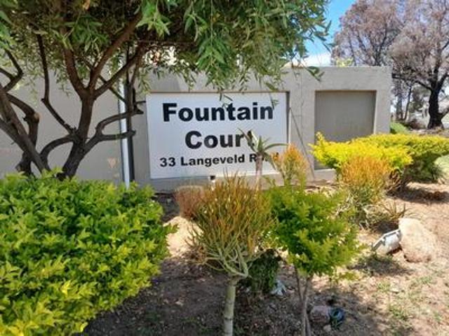 Townhouse for sale in Tembisa, Gauteng