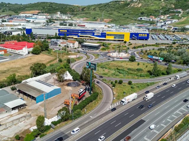 Prédio venda em Ponte de Frielas, Santiago Dos Velhos