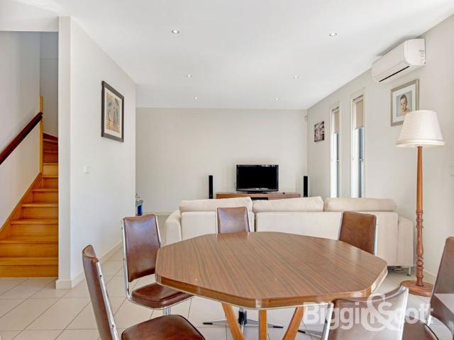 Townhouse for rent in Camerons Creek, Victoria