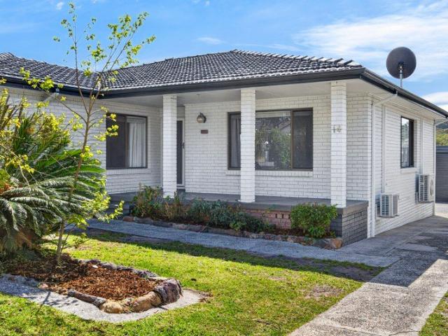 House for sale in Edgeworth, Newcastle-Maitland