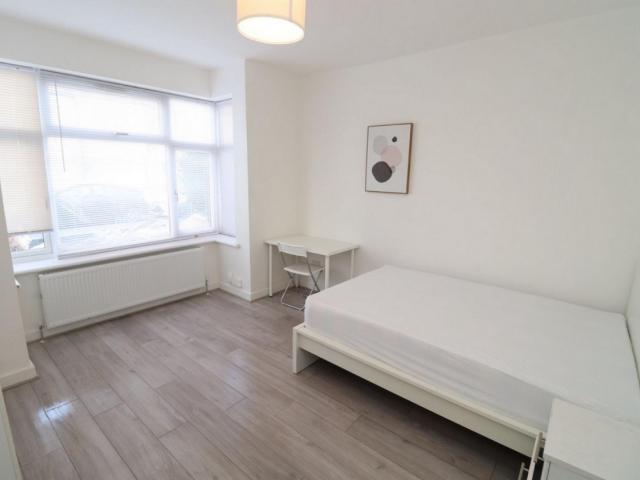 Room for rent in London Borough of Hounslow, Greater London