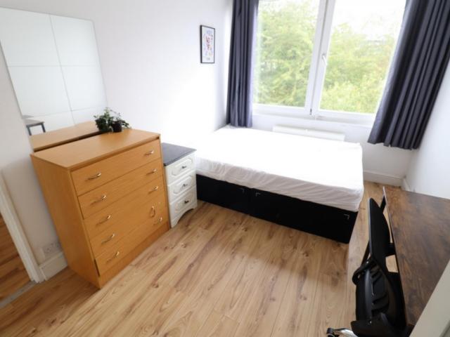 Room for rent in Barnsbury, Greater London