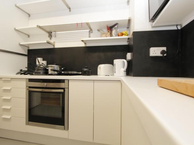Room for rent in Wapping, Greater London