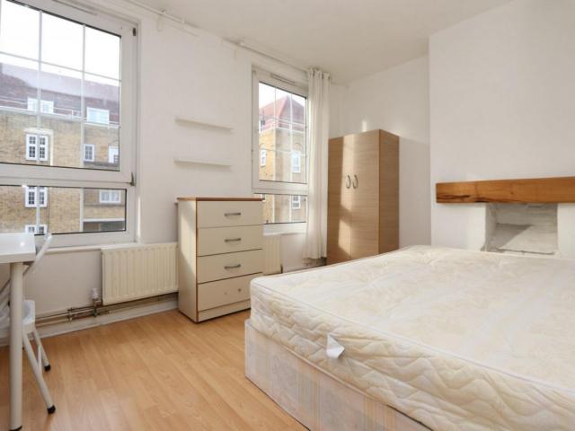 Room for rent in Wapping, Greater London