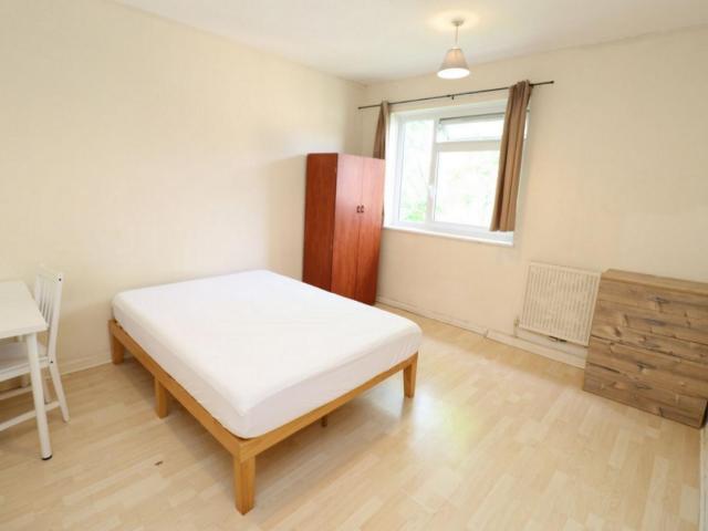 Room for rent in Old Ford, Bow