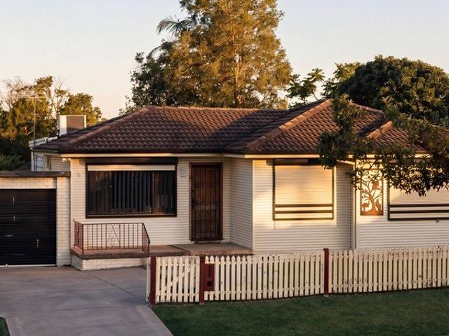 House for sale in Cambridge Park, Sydney