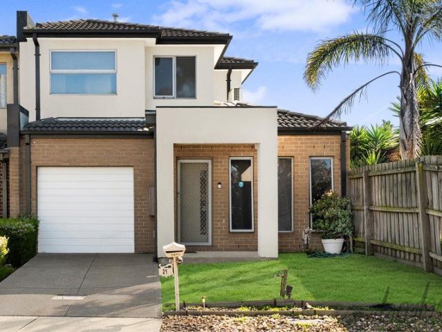 House for sale in Amberfield, Melbourne