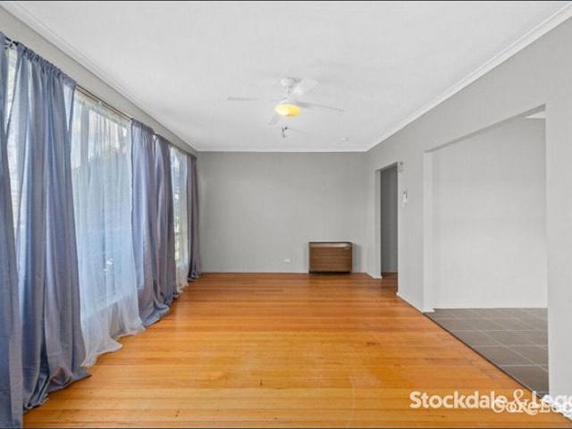 House for rent in Churchill, Victoria