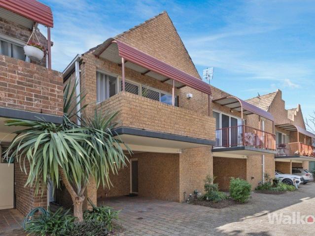 Townhouse for sale in Ambergate, New South Wales