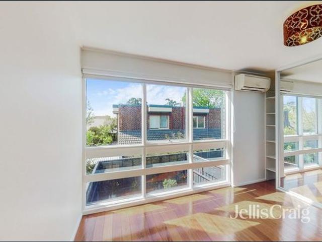 Townhouse for rent in Camerons Creek, Victoria
