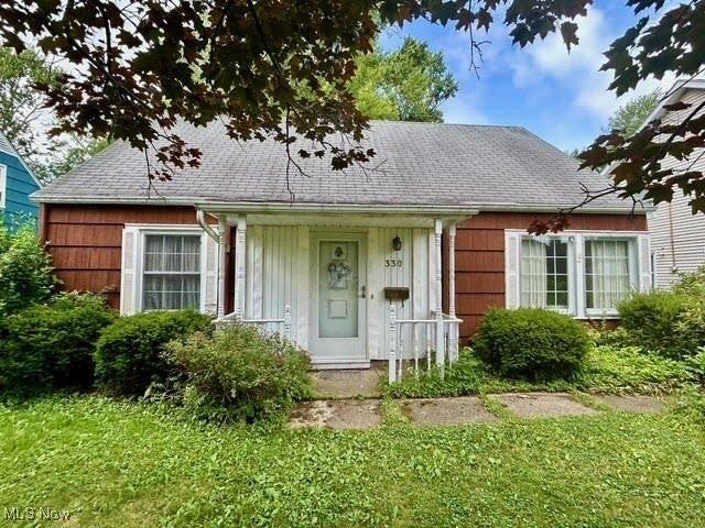 House for sale in Avon Lake