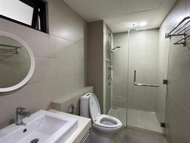 Condominium for rent in Pantai