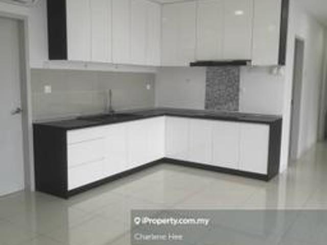 Condominium for sale in Pantai