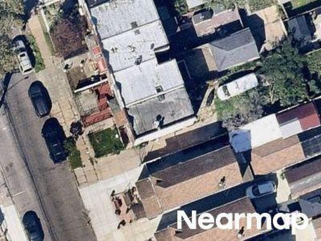 House for sale in Queens, Arverne