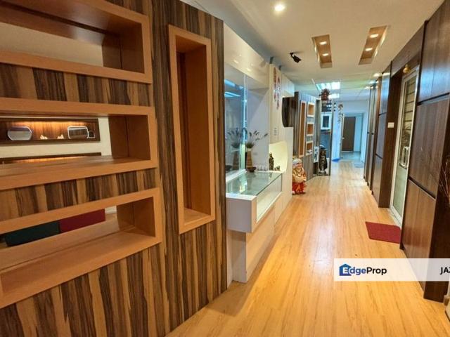 Shop for sale in Petaling, Subang Jaya
