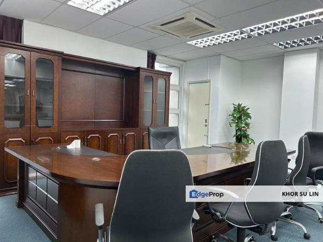 Shop for sale in Petaling, Subang Jaya