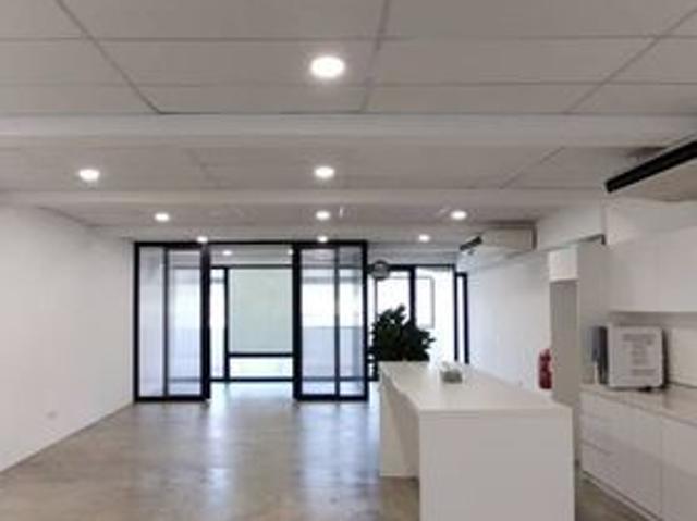 Shop for rent in Petaling, Subang Jaya