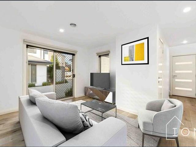 Townhouse for rent in Camerons Creek, Victoria