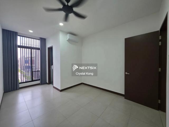 Shop for rent in Bukit Ledang, Johor