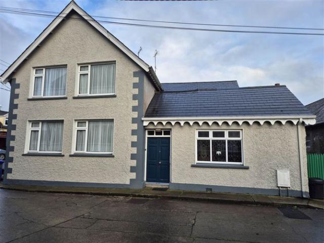 Terraced House for sale in Carrickmacross, Monaghan