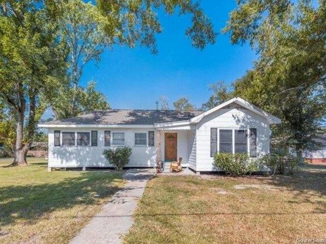 House for sale in Iowa, Louisiana