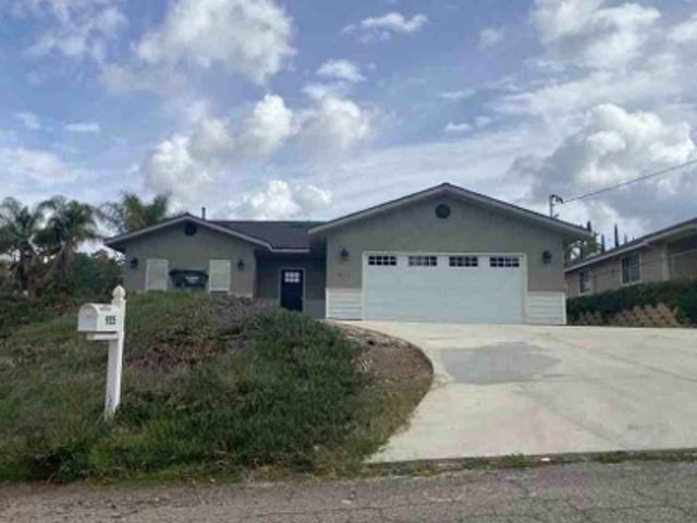 House for sale in Fallbrook, California