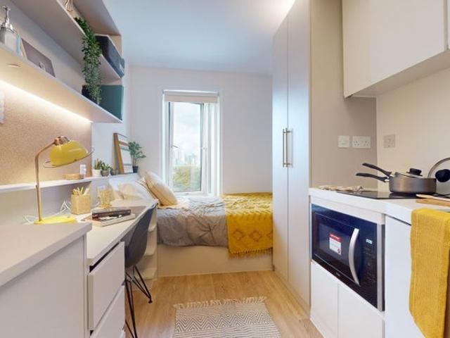 Studio for rent in Mile End, Greater London