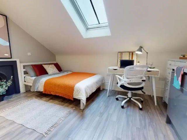 Apartment for rent in Hillside, Leith