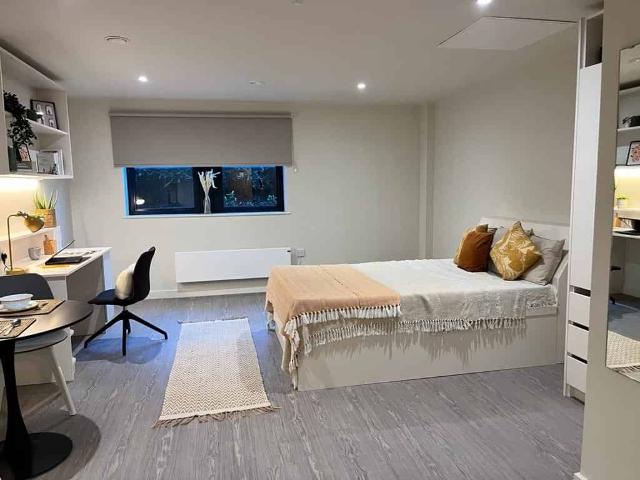Apartment for rent in Woodhouse, West Yorkshire