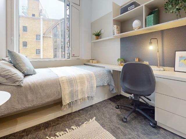 Room for rent in Vauxhall, Greater London