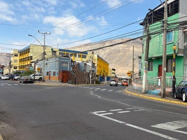 Iquique, Amunategui 49