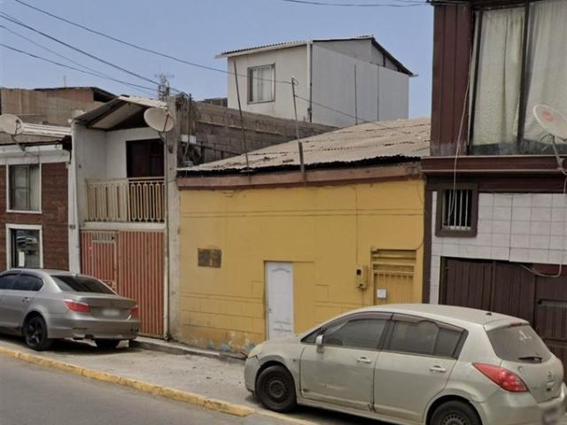 Iquique, Amunategui 49