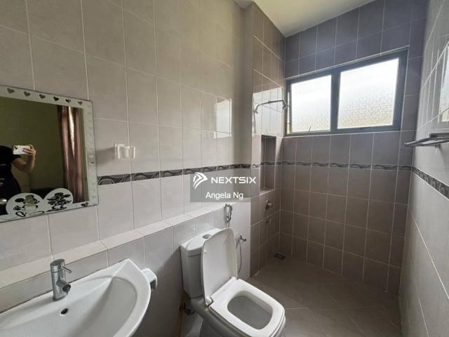 Shop for rent in Sendayan Village, Negeri Sembilan