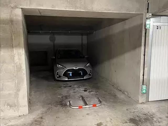 Garage location à Irigny, Rhône
