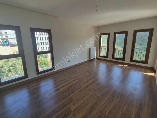 Cihatlı, Gemlik içerisinde kiralık mülk