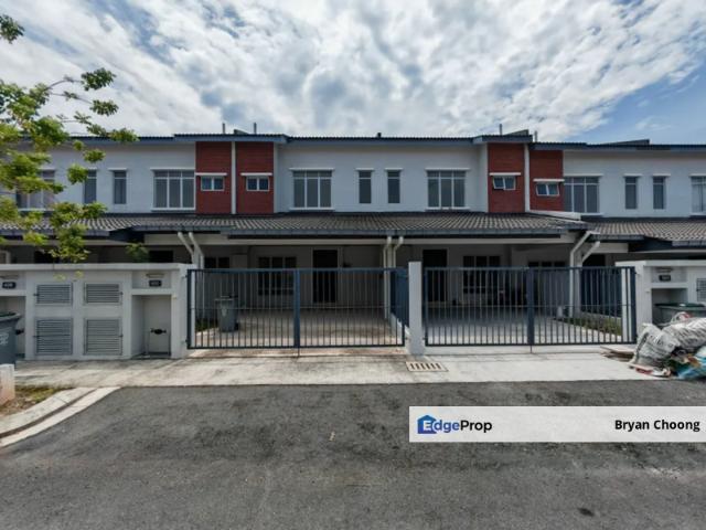 House for sale in Sendayan Village, Negeri Sembilan