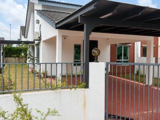 Residential House for sale in Sendayan Village, Negeri Sembilan