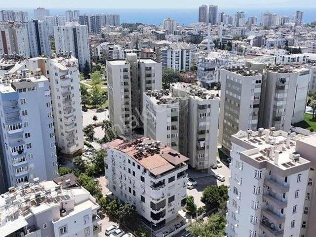 Antalya, Muratpaşa içerisinde satılık mülk