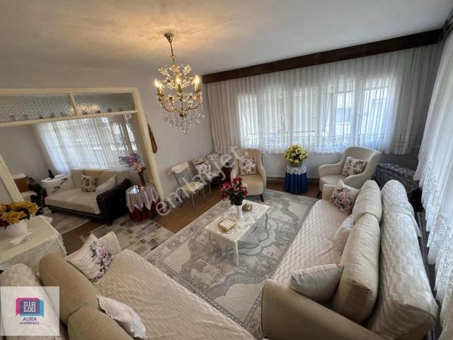 Buca, İzmir içerisinde satılık mülk
