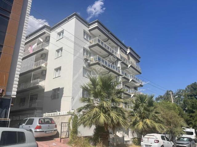 Buca, İzmir içerisinde satılık mülk