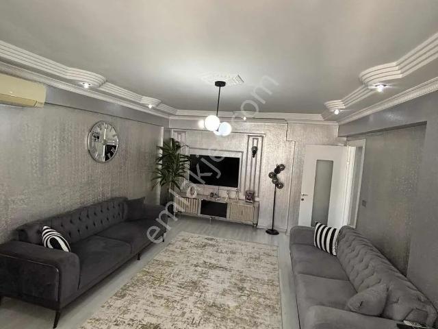 Buca, İzmir içerisinde satılık mülk