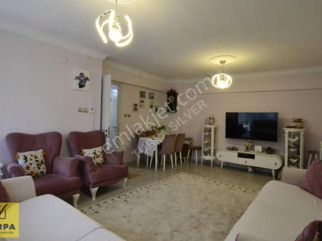 Buca, İzmir içerisinde satılık mülk
