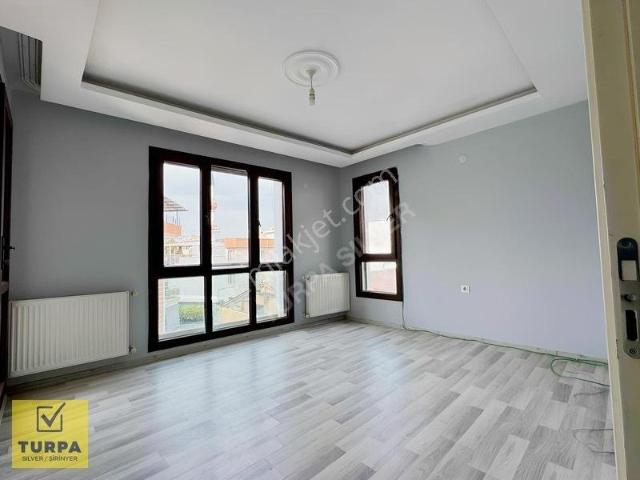Şirinyer, Buca içerisinde kiralık mülk