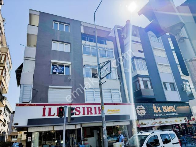 Buca, İzmir içerisinde satılık mülk