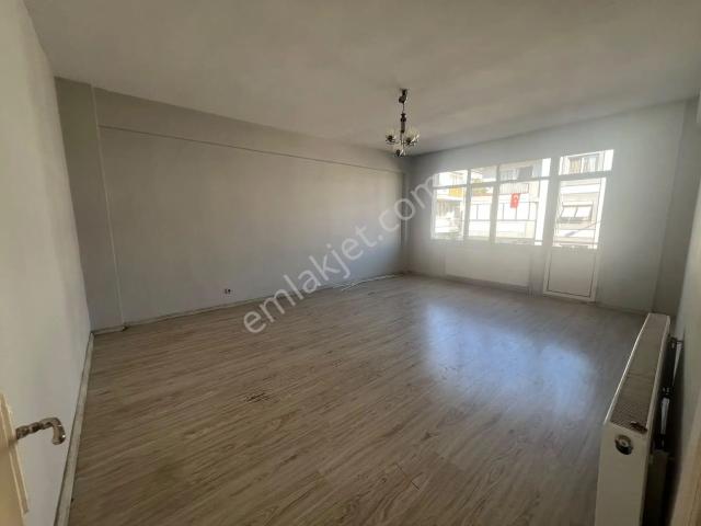 Buca, İzmir içerisinde kiralık mülk