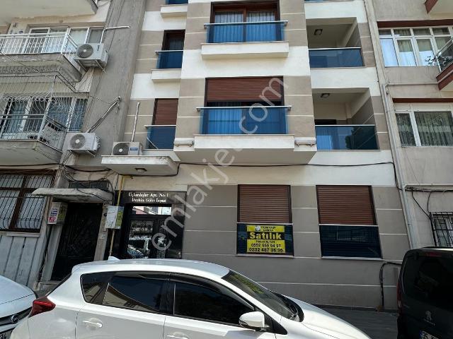 Buca, İzmir içerisinde satılık mülk